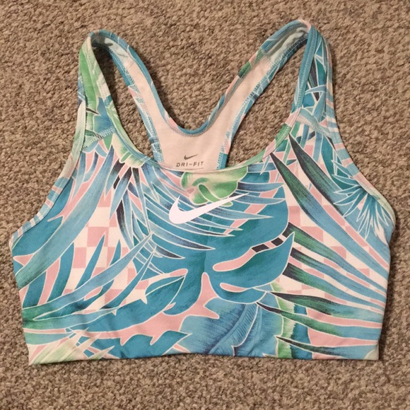 NEW Nike Sports Bra 🌸🌿💚 - Picture 2 of 6